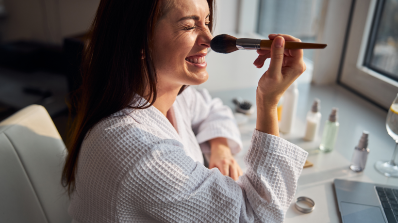Make-up za pár minut. Tipy a triky pro rána bez stresu