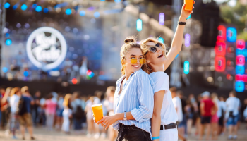 Festivalová sezóna je tady: Jak na výběr dokonalého festivalového looku