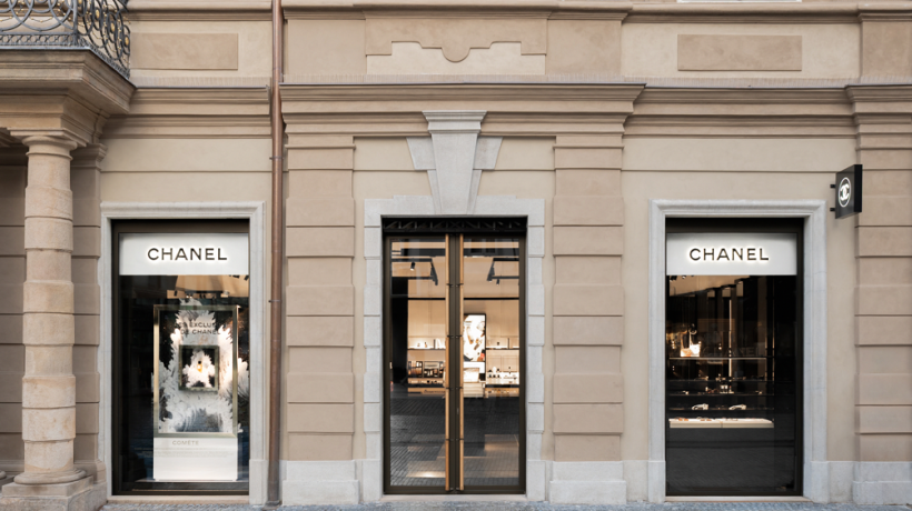 Chanel otevřel svůj první samostatný butik s vůněmi a kosmetikou v Praze