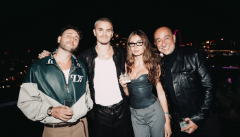 Na mole hybridní přehlídky se představili Romeo Beckham, Paloma Elsesser, Amelia Gray  a Lila Moss