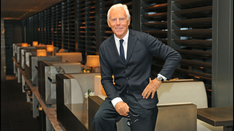 Giorgio Armani, italský návrhář, který změnil svět módy, zemřel. Rozloučení proběhne již tento víkend