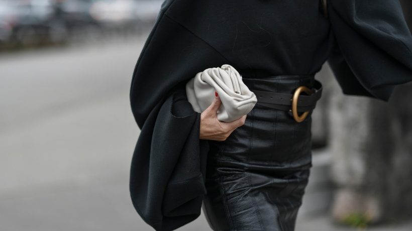 5 stylových inspirací, jak nosit koženou sukni