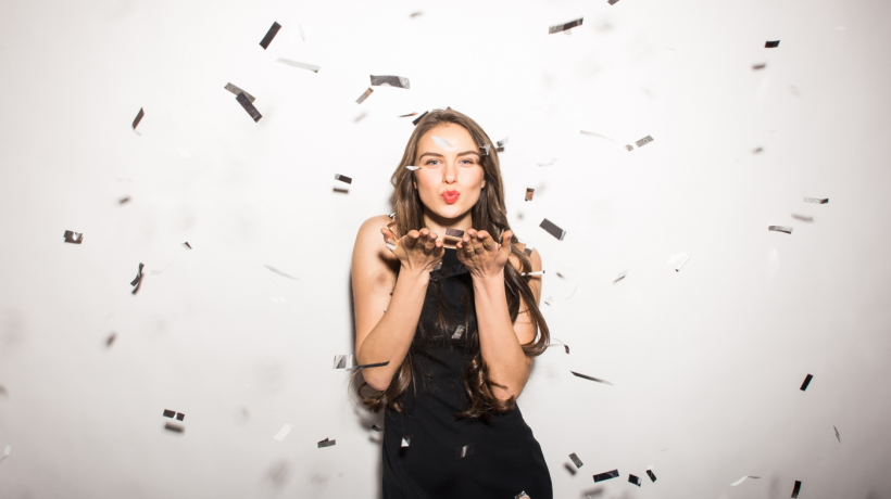 Jak připravit pleť na dokonalé (nejen) silvestrovské fotky