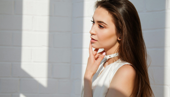 Střihy, které zvýrazní přirozenou krásu oválného obličeje