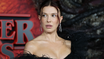 Millie Bobby Brown šla radikálně nakrátko. Mikrobob je hitem roku 2026