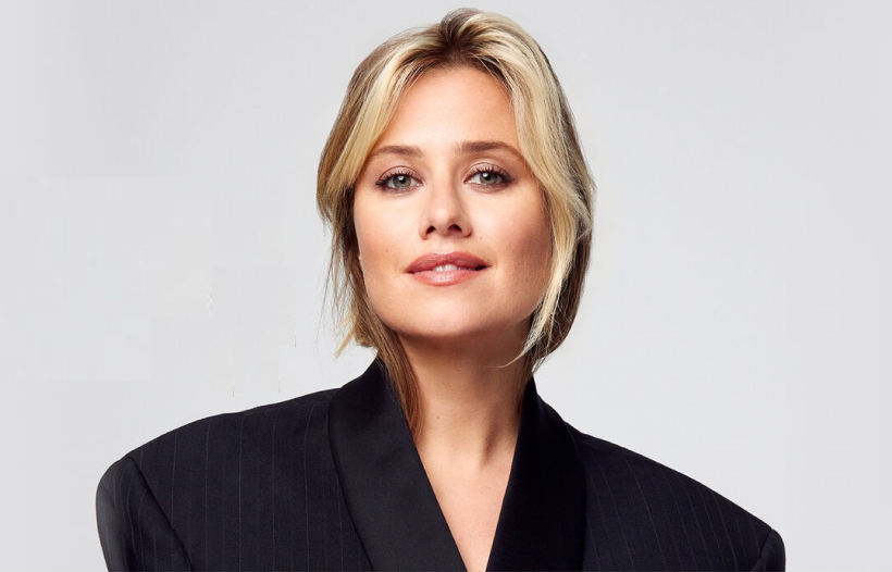 Emma Smetana je novou beauty tváří. Minimalismus, autenticita a Hebe po jejím boku