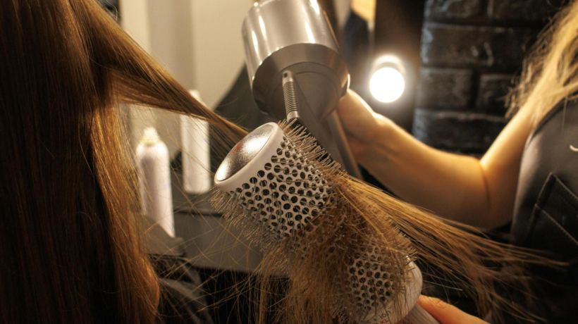 Jak dodat vlasům objem během pár minut? Ověřené tipy, které zvládnete i doma