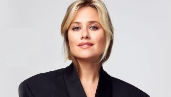Emma Smetana je novou beauty tváří. Minimalismus, autenticita a Hebe po jejím boku