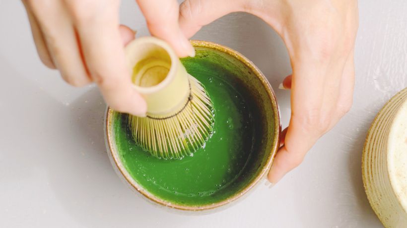 Lži a fámy okolo zeleného čaje matcha. Kde je pravda?