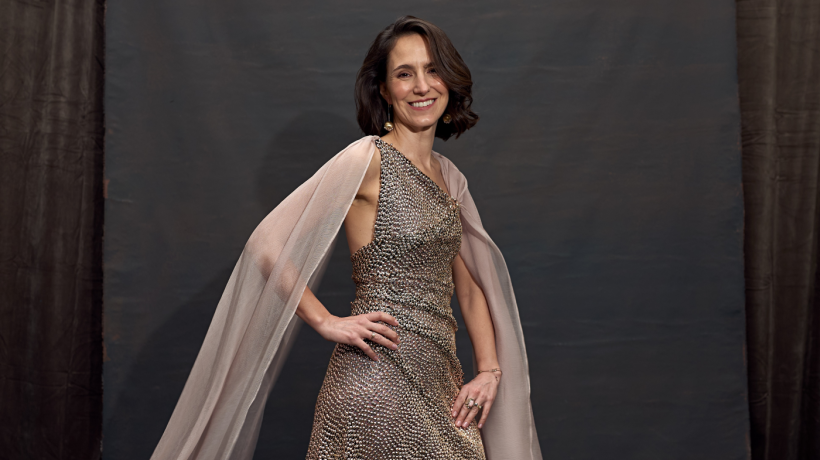 Producentka Alžběta Karásková převzala Oscara v róbě české návrhářky Lucie Kutálkové