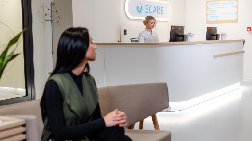 Silná menstruace, nebo nemoc? Endometrióza zůstává u mnoha žen roky bez diagnózy