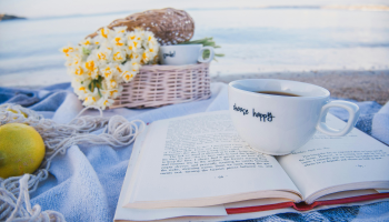 Od mrazivé vraždy k hřejivému slunci, aneb literární výlet na britské ostrovy