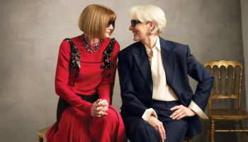 Miranda Priestly potkává Annu Wintour. Ikonický moment, který propojuje fikci s realitou