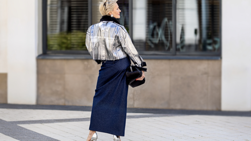 Dlouhá denimová sukně je jediný džínový kousek, který letos potřebujete