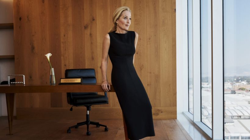 Gillian Anderson chválí ženy na ulici. Nová kampaň Marks & Spencer ukazuje, jakou sílu má jednoduché „To se mi líbí“
