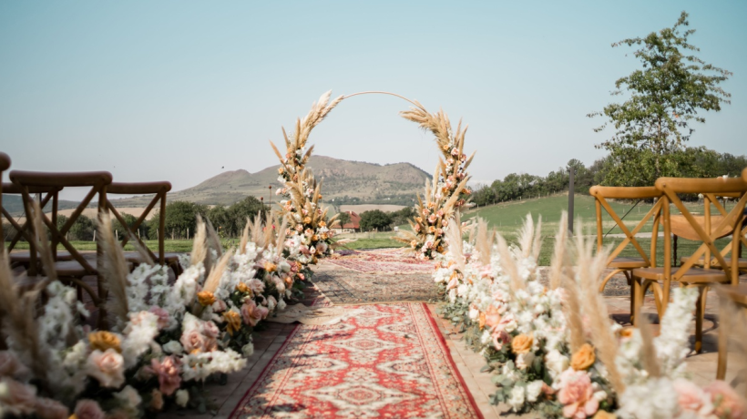 Svatba v dubnu? Ne, to není apríl!  5 důvodů, proč je jaro novým trendem svatební sezony