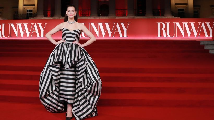 Anne Hathaway okouzlila Londýn. Premiéra filmu Ďábel nosí Pradu 2 přinesla návrat módní ikony