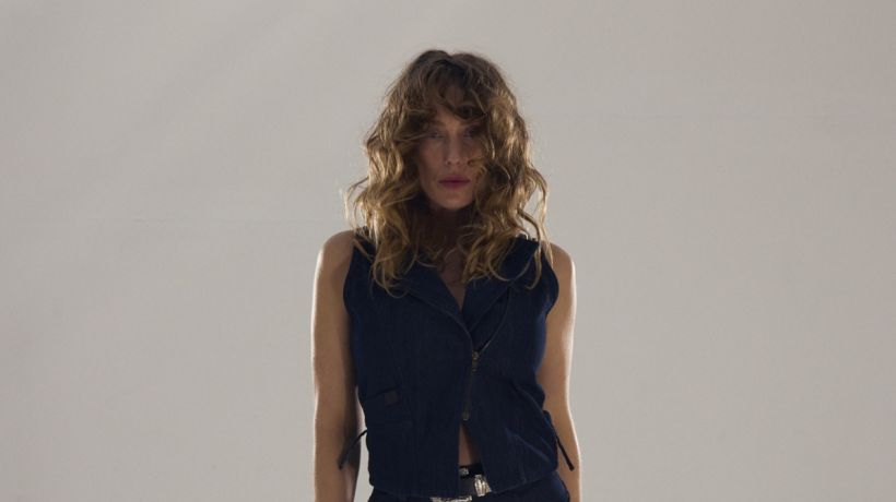 Aneta Krejčíková v hlavní roli nové kampaně české značky HEAVENS JEANS