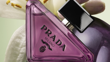 PRADA PARADOXE začíná psát novou kapitolu a uvádí vůni PRADA PARADOXE SWEET CHEMISTRY