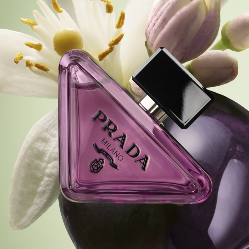 PRADA PARADOXE začíná psát novou kapitolu a uvádí vůni PRADA PARADOXE SWEET CHEMISTRY