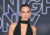 Dua Lipa zazářila v New Yorku. V zakázkové róbě Ferragamo nechala vyniknout milionové šperky Bvlgari