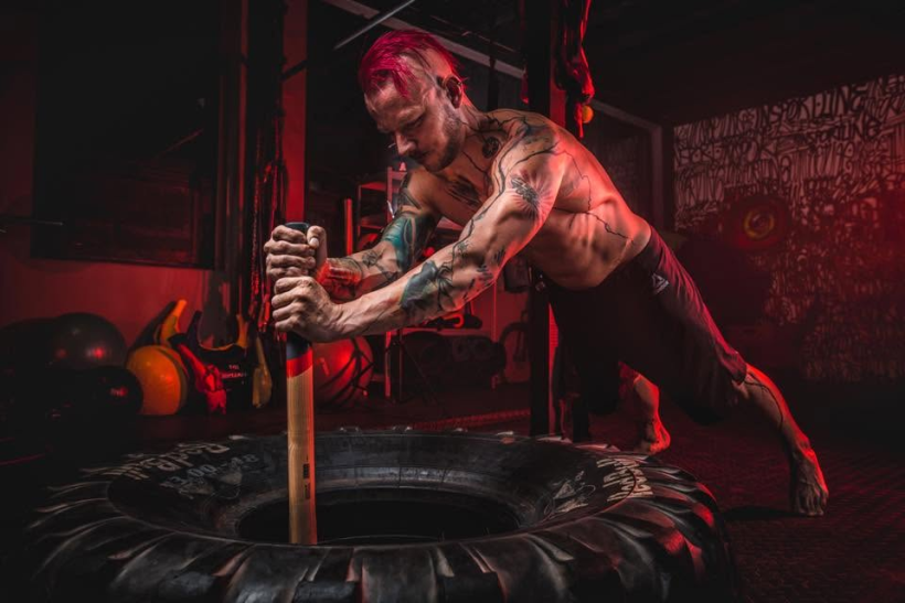 Světlo, které si zamiloval beauty svět i sport. Jakub Bína odhaluje nový rituál regenerace