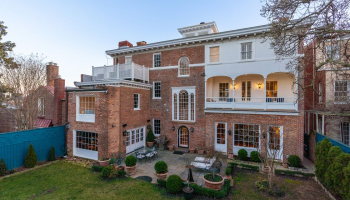 Bývalé sídlo Jackie Kennedyho v Georgetownu je na prodej za 26,5 milionu dolarů