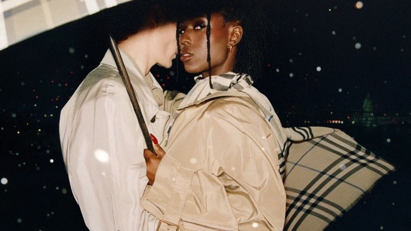 letní kampaň Burberry / foto: se svolením Burberry