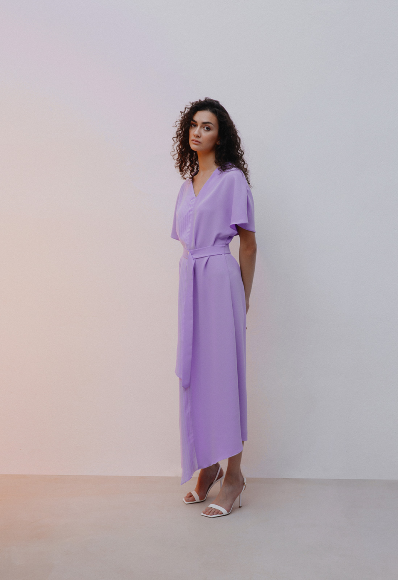 VS Lilac Midi Dress za 13 900 Kč / foto: se svolením V. Z. Šulánové