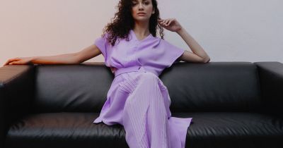 VS Lilac Midi Dress za 13 900 Kč / foto: se svolením V. Z. Šulánové