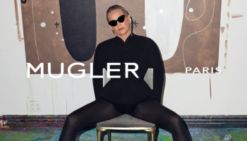 Sharon Stone hvězdou nové kampaně značky Mugler. Nechybí provokativní scéna ze Základního instinktu