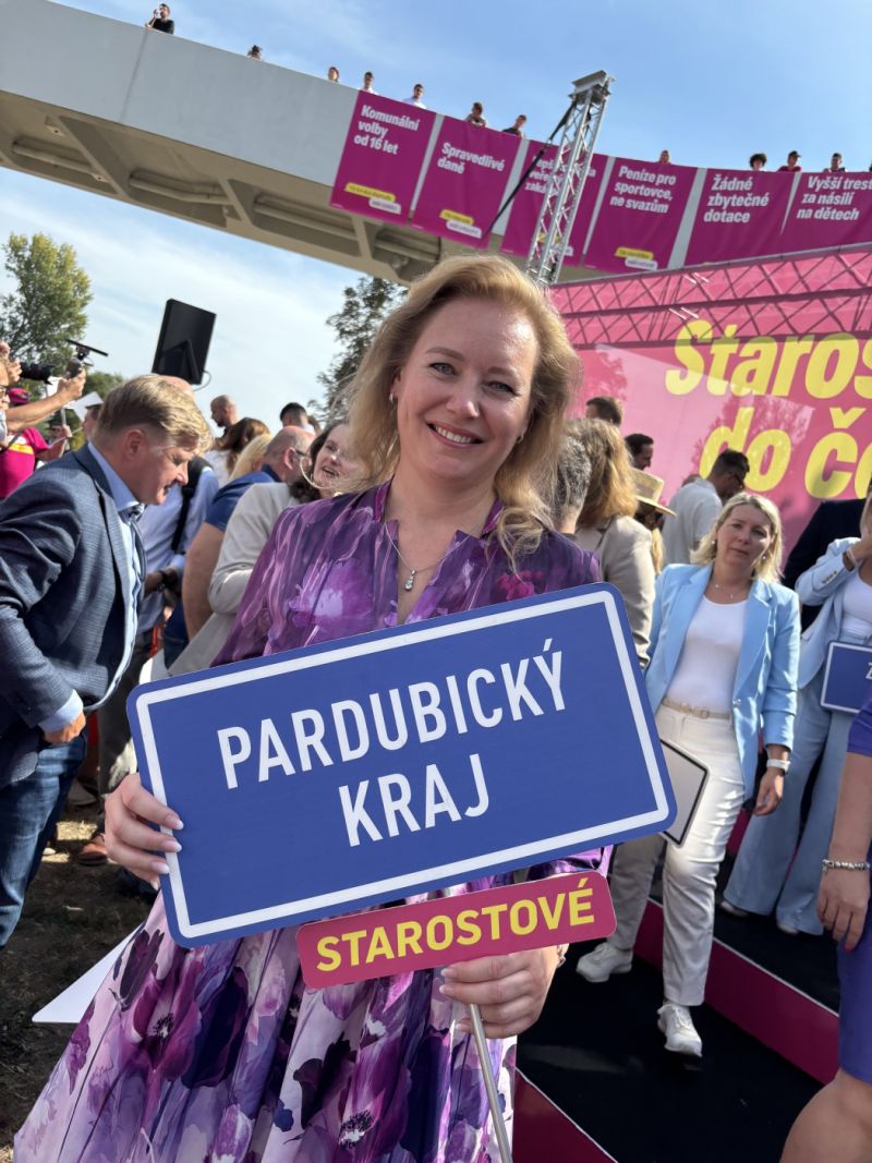 Michaela Matoušková - starostka obce Řečany nad Labem na Pardubicku, členka hnutí STAN