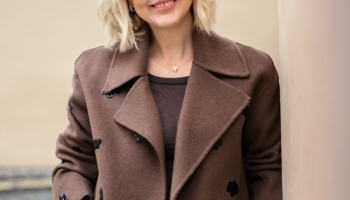 Itálie v Praze? Taťána Kuchařová ukazuje, jak nosit podzim po svém