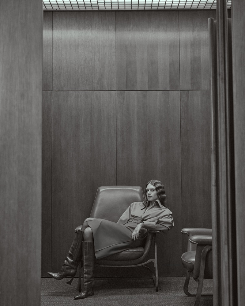 Karolína Čápková v editorialu Vogue Portugal / foto: Andreas Ortner