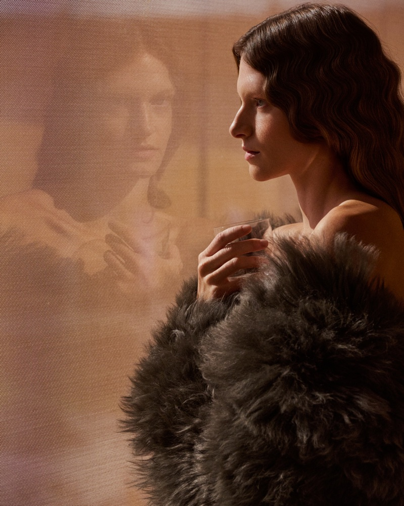 Karolína Čápková v editorialu Vogue Portugal / foto: Andreas Ortner