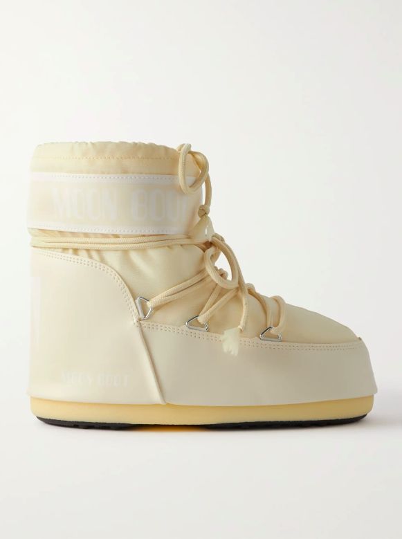 foto: Moon Boot (NET-A-PORTER)