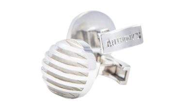 Stříbrné manžetové knoflíčky, obchod Anthony's