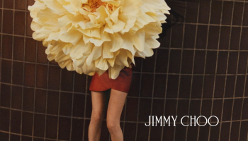 Jarní kampaň Jimmy Choo oslavuje moderní ženskost