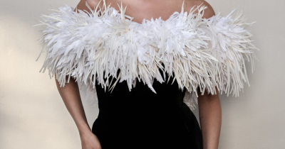 Selena Gomez v šatech Chanel na Zlaté glóby 2026