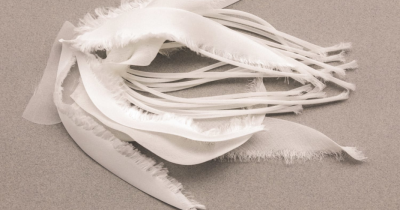 šaty Chanel pro Selenu Gomez na Zlaté glóby 2026