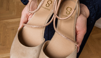 Komfort bez kompromisů. Barefoot obuv vstupuje do společenského šatníku