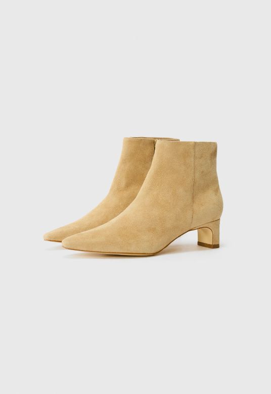 foto: Zalando (Anna Field)