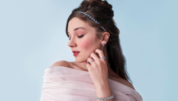 Pandora vstupuje do světa Bridgerton s kolekcí plnou romantiky a hravosti