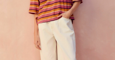 Zalando - CROP BARREL LEG - Džíny Relaxed Fit - ecru 870 Kč