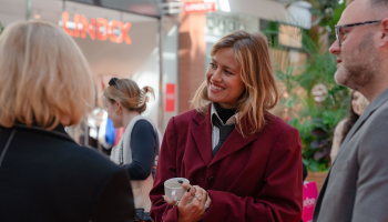 Emma Smetana inspiruje k jednoduché péči o sebe a stává se tváří Hebe