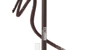 6 nejlepších hnědých očních linek, které vykouzlí přirozeně svůdný pohled