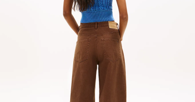 Tommy Hilfiger - Washed Canvas Mid Rise Loose Jeans 2.790 Kč