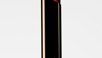 Angelina Jolie znovu září pro Tom Ford Beauty. Rtěnka, která mluví beze slov