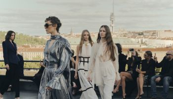 Boris Král představil kolekci KRAL2026 BY KLENOTY AURUM. Inspirací se stalo ikonické Expo 58 i styl Carolyn Bessette Kennedy