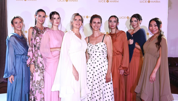 Darija Pavlovičová v nové módní roli. Oblékla hedvábí a mohér české designérky Lucie Marim